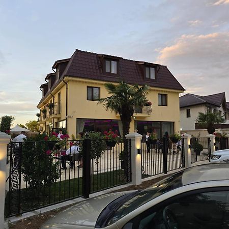 Mihai Palace Buftea Exteriér fotografie